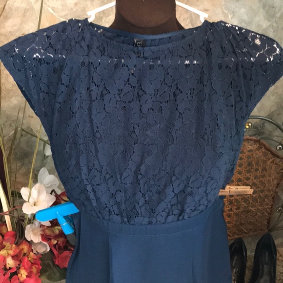 Tevolio. Navy blue dress lace top polyester bottom - Picture 2 of 8